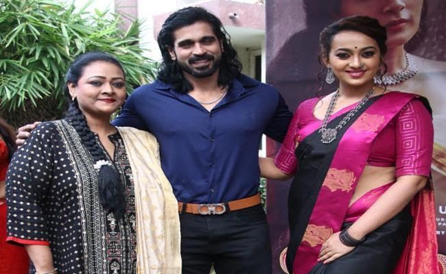 నిజజీవితంలో రాజకీయ పాత్ర పోషిస్తా - షకీలా