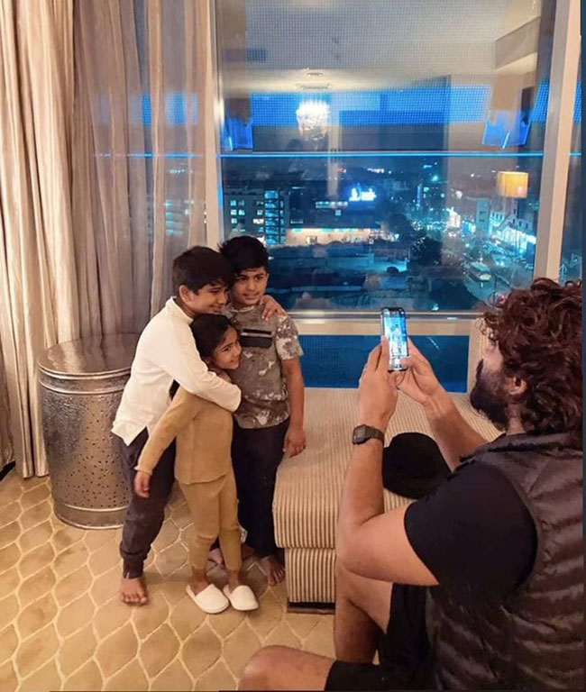 కెమెరామెన్ గా అల్లు అర్జున్.. ఏం క్యాప్చర్ చేశాడో చూడండి!