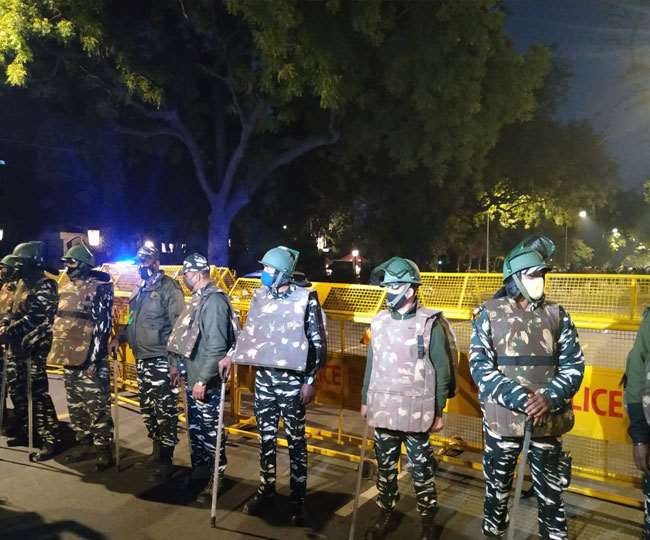 బ్రేకింగ్: ఢిల్లీలో భారీ పేలుడు