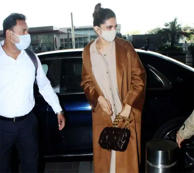 దీపిక హ్యండ్ బ్యాగ్‌ బ‌డ్జెట్ తో ఆల్టో కార్ కొనొచ్చు