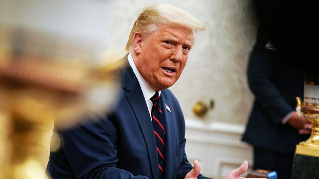 డొనాల్డ్ ట్రంప్ మరో సంచలన నిర్ణయం డొనాల్డ్ ట్రంప్ మరో సంచలన నిర్ణయం