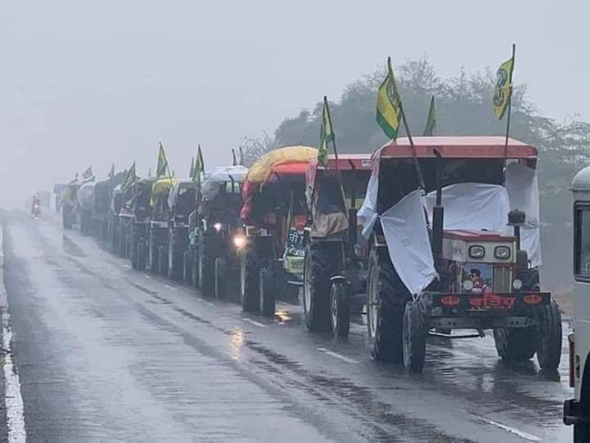 20వేల ట్రాక్టర్లతో రైతుల దండయాత్ర.. ఆపాలని సుప్రీంకు కేంద్రం