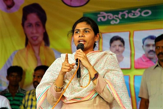 భూమా కుటుంబానికి మరో షాక్ తప్పదా ?