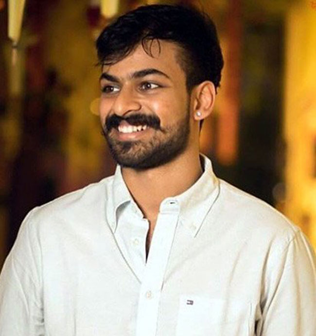 వరుస ప్రాజెక్టులను ఓకే చేస్తున్న మెగా ఫ్యామిలీ డెబ్యూ హీరో..!!