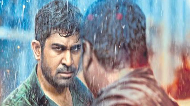 హిట్ కోసం ప‌ట్టువ‌ద‌ల‌ని విక్ర‌మార్కుడు వ‌లే దండయాత్ర చేస్తున్నాడుగా..!