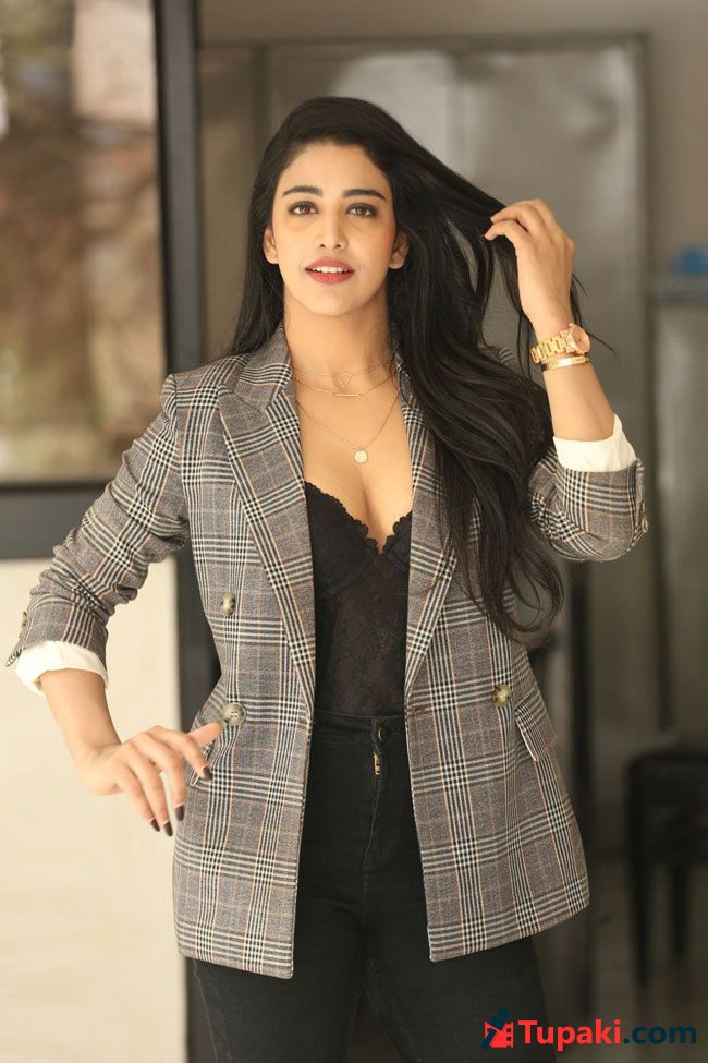 Daksha%20Nagarkar%20Latest%20Photoshoot%