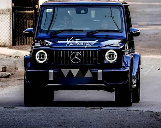 కారులో షికారుకెళ్తూ కెమెరా కంటపడిన అక్కినేని స్టార్ కపుల్..!