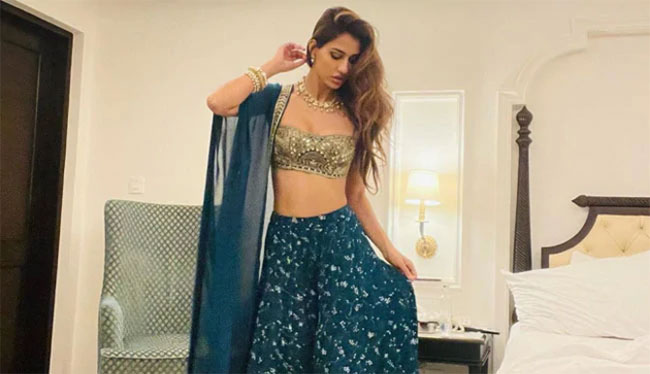 #CK శివంగి.. ఫ్రెండు పెళ్లిలో గుండెలు దోచిన బంటు!