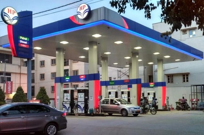 సెగలు పుట్టిస్తోన్న ఇంధన ధరలు..మన పెట్రోల్ మళ్లీ మనకే స్మగ్లింగ్‌!