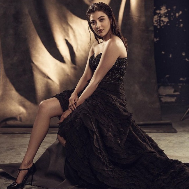 అమ్మో బొమ్మ‌లా ఉంది.. ఏంటీ ఈ షాక్ లు కాజ‌ల్?