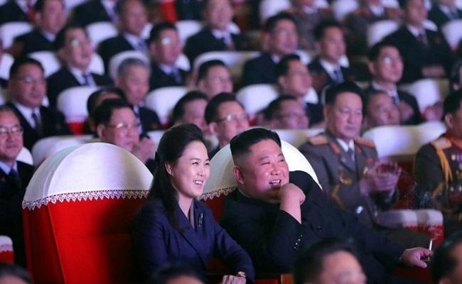 ఎన్నాళ్లో వేచిన ఉదయం ..  ఏడాది తర్వాత మీడియా ముందుకు కిమ్ భార్య !