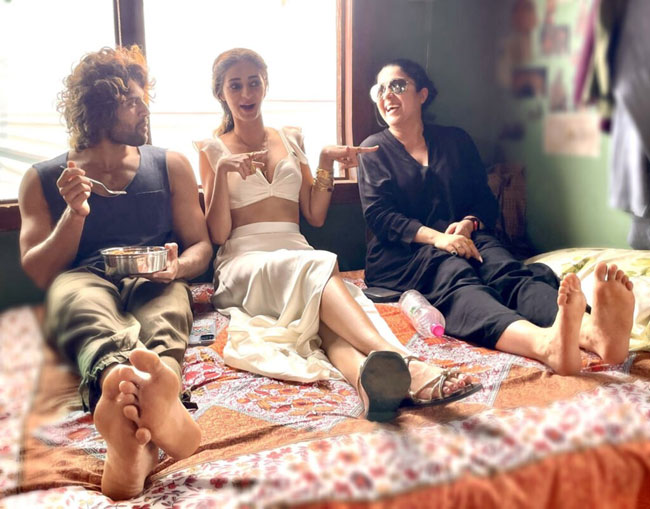 హీరో- నిర్మాత మ‌ధ్య వేడెక్కిస్తున్న‌ హాటీ ఎవ‌రు?