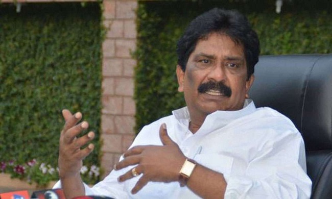 ఎన్నాళ్లకు ఆంధ్రాలో ఒక మగాడు కనిపించాడు!