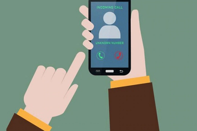 ఒకే ఒక ఫోన్ కాల్ తో రూ. 77 లక్షలు గోవిందా ..!