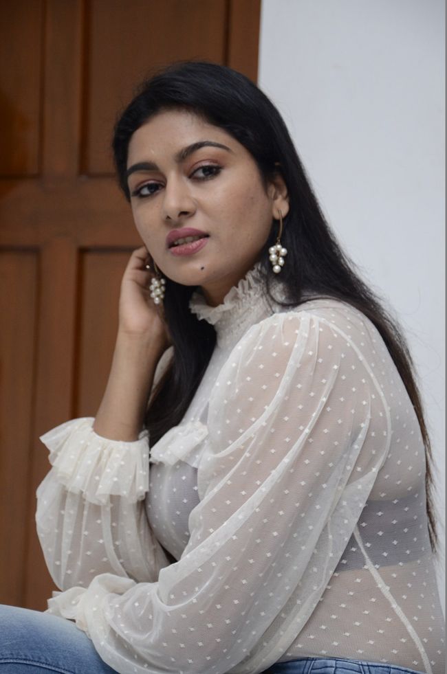 Heroine Akshatha srinivas Interview