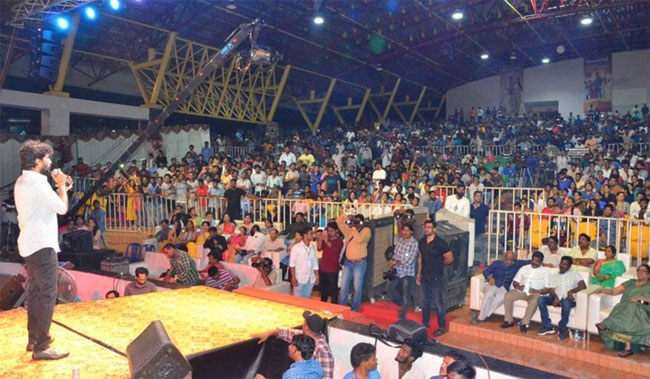 భారీ ప్రీ రిలీజ్ ఈవెంట్స్ కి బ్రేక్ పడనుందా..?