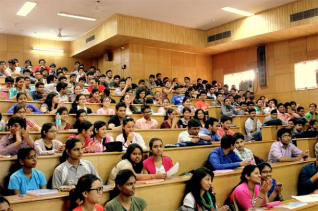 బీటెక్ కూడా తెలుగు లో చదవాలనుకునేవారికి గుడ్ న్యూస్ ... ఏంటంటే ?