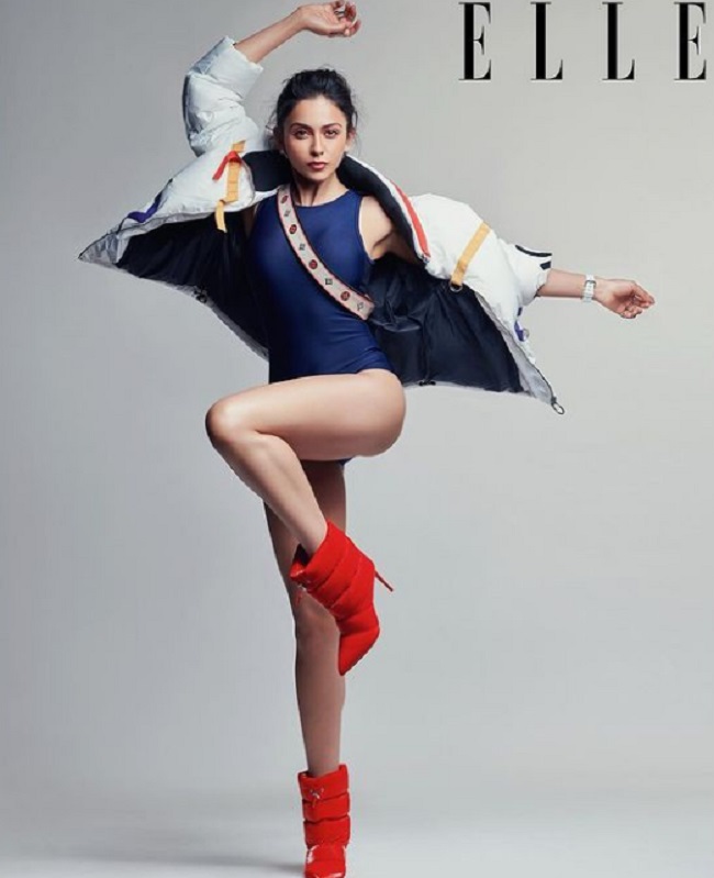 ఒంటి కాలిపై కొల్లేటి కొంగలా ఫోజిచ్చిన రకుల్ ఒంటి కాలిపై కొల్లేటి కొంగలా ఫోజిచ్చిన రకుల్