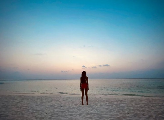 శ్ర‌ద్ధా.. ల‌వ్ మ్యాట‌ర్ పై ఏదైనా హింట్ ఇస్తోందా?