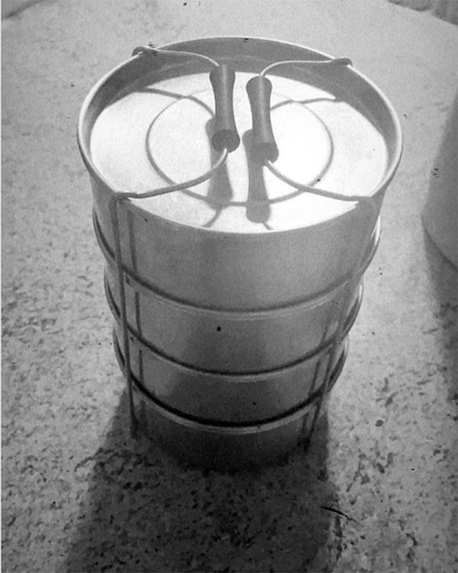 ప్ర‌భాస్ క్యారేజీ ముందు చిన్న‌బోదా..?