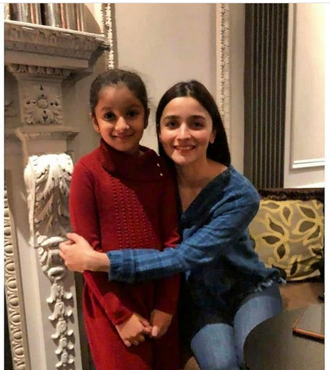 ఫోటో స్టోరి: సీత‌తో సితార పాప..