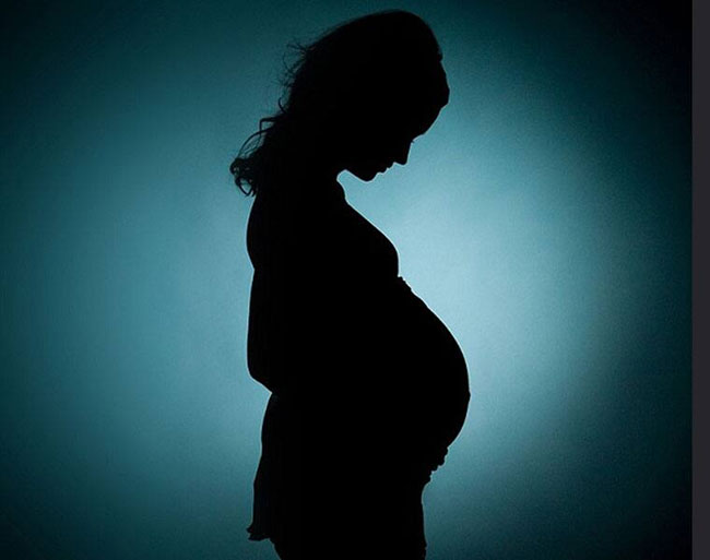 మైనర్​ కు గర్భం.. భర్తపై కేసు ..!