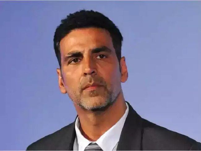Akshay Kumar Tests Positive But Claims To Be Back Very Soon!