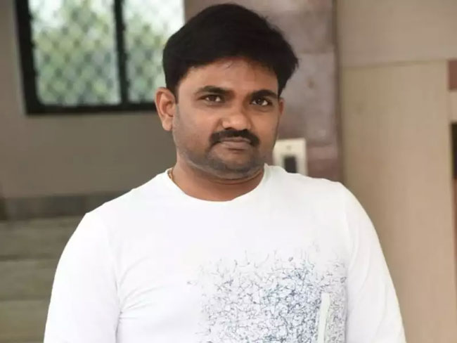 కార్తికేయను లైన్లో పెట్టేసిన మారుతి?