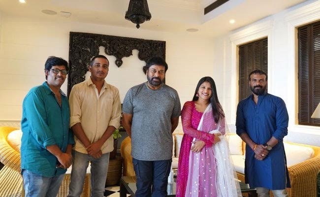 మంగ్లీ పాటకు మెగాస్టార్ సపోర్ట్..!