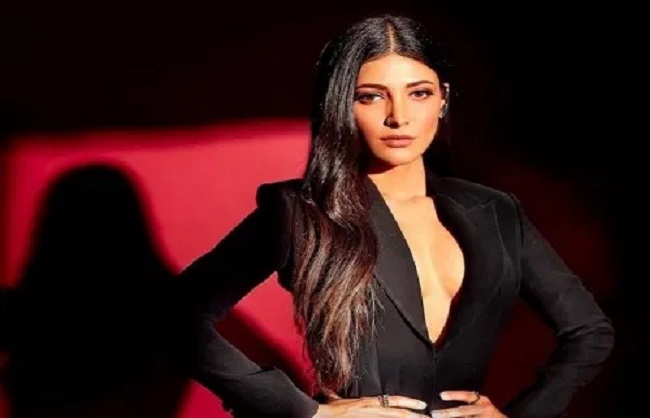 వకీల్ సాబ్ ను పట్టించుకోని స్టార్ హీరోయిన్..!