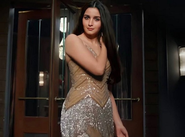 ఫోటో స్టోరి: RRR సీత మిల‌మిల మెరుపులు