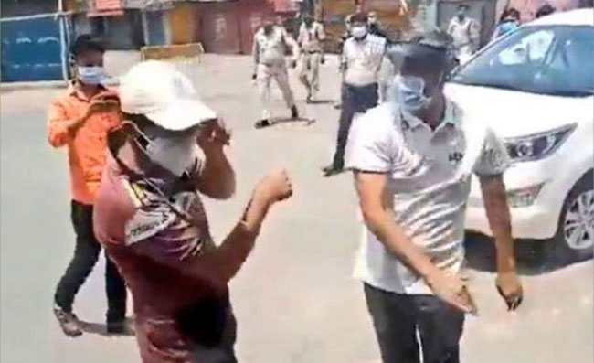 క‌లెక్ట‌ర్ ఓవ‌రాక్ష‌న్‌!.. యువ‌కుడిపై దాడి!