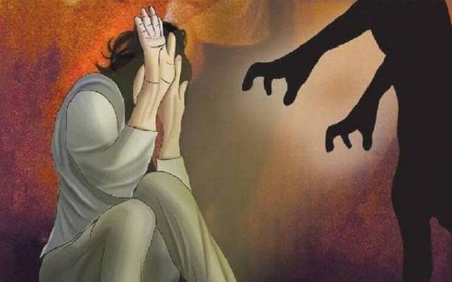 గ్యాంగ్ రేప్ నిందితులకు.. బుల్లెట్ దిగింది!