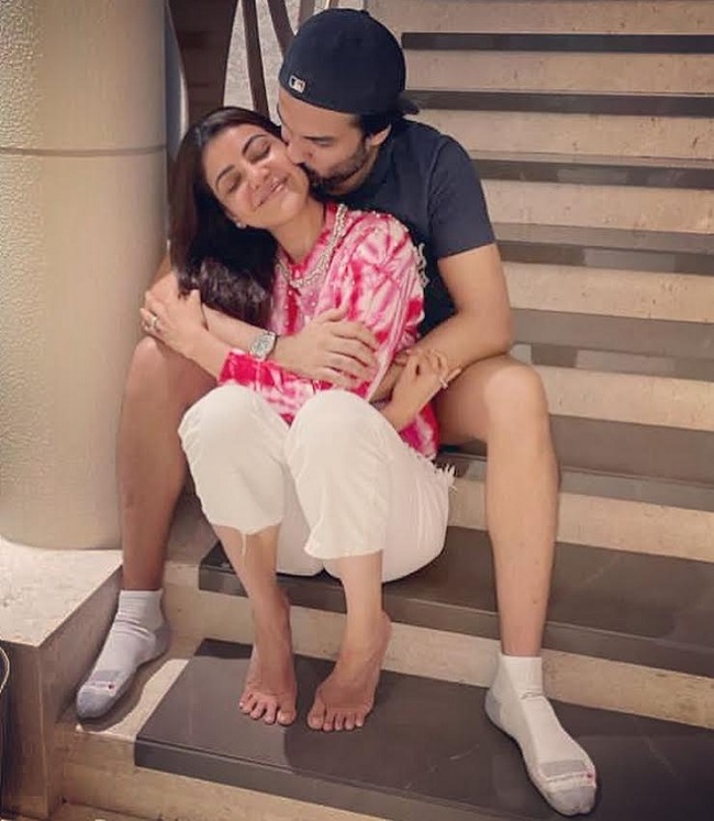 భర్తతో రొమాన్స్ లో మునిగిన స్టార్ హీరోయిన్.. పిక్స్ వైరల్!