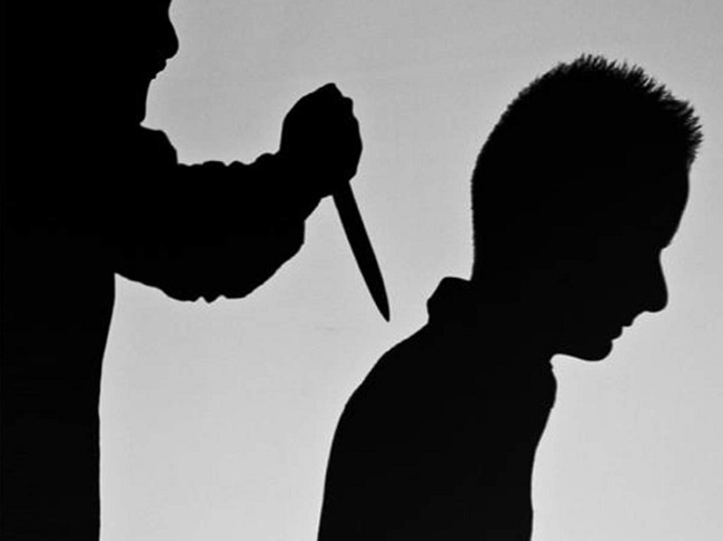 బిడ్డ‌ల‌కు త‌న పోలిక‌లు లేవ‌ని.. ఐదుగురిని చంపేశాడు!