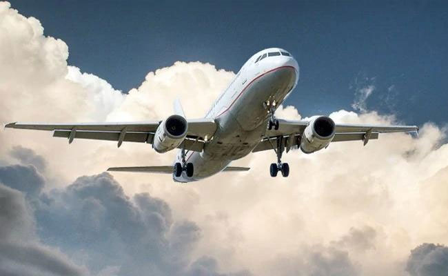 అమెరికాకు నో ఎంట్రీ: భారత్ పై ట్రావెల్ బ్యాన్