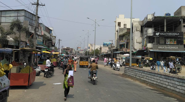 తెలంగాణలో 6ఏఎం- 6పీఎం ఓపెన్.. కానీ ఆ ఊరు తప్ప