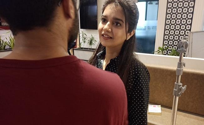 నాలుగేళ్ళ తర్వాత టాలీవుడ్ కు తిరిగొచ్చిన చలాకీ హీరోయిన్..!