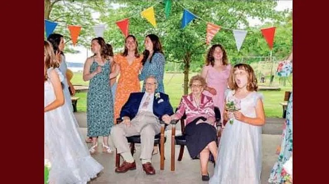 Elderly Couple sends a message that you are never too late to make lifelong commitment