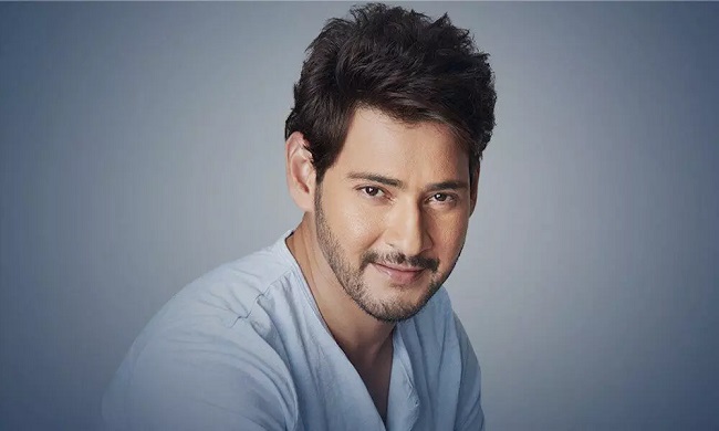 స్వగ్రామంలో కరోనా వాక్సిన్ పంపిణీ.. మనసులు గెలిచిన సూపర్ స్టార్..!