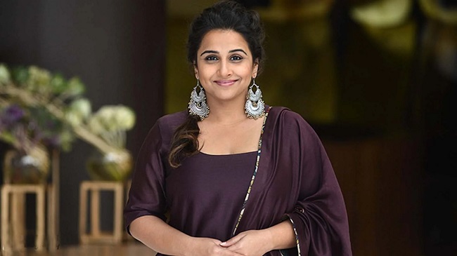 వంట ఆడవాళ్లే ఎందుకు నేర్చుకోవాలని ప్రశ్నిస్తున్న డర్టీ భామ..!