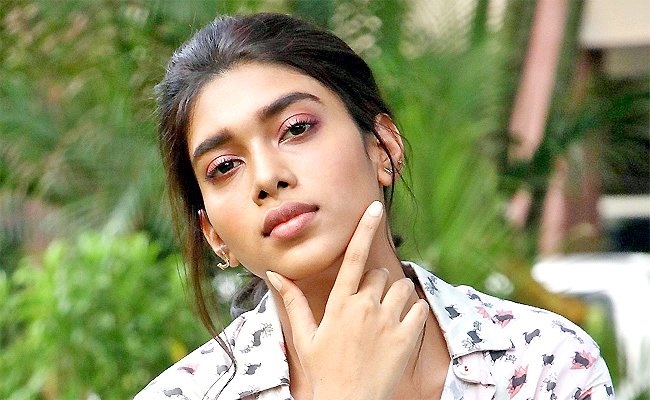 స్టార్‌ డైరెక్టర్‌ నుండి ఫోన్‌ వస్తే రావా.. అంత పొగరు ఏంటి నీకు?