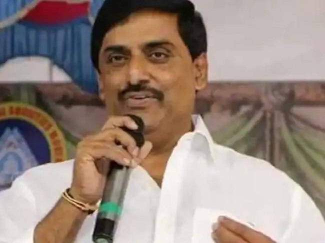 రూ.400 కోట్ల భూమిని మింగేశారు.. వైసీపీ నేత‌ల‌పై సంచ‌ల‌న ఆరోప‌ణ‌లు