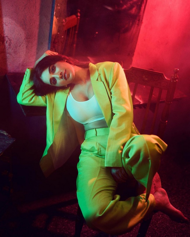 Ismart%20Actress%20Nabha%20Natesh%20Late