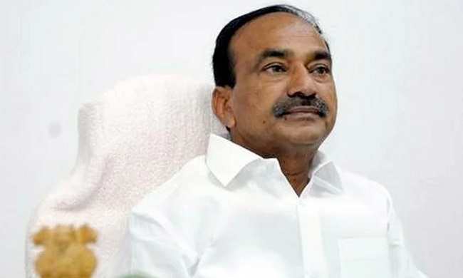 ఎన్నికల ప్రచారంలో మోడీ బొమ్మని వాడని ఈటల.. కారణం ఇదేనా?