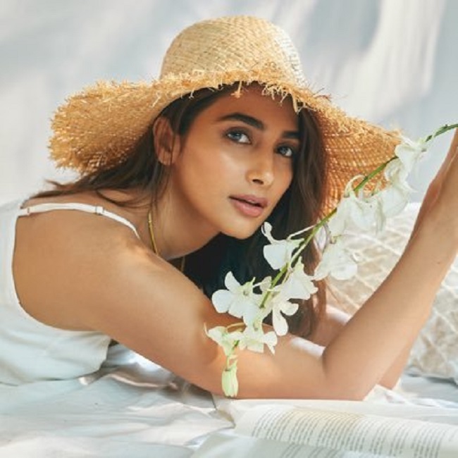 స్టార్ హీరోల ల‌క్కీ నెంబ‌ర్.. ల‌క్కీ హీరోయిన్!