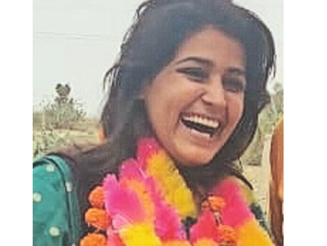 మేళతాళాలతో ఊళ్లోకి ఆ అమ్మాయికి అపూర్వ స్వాగతం..ఎందుకంటే?