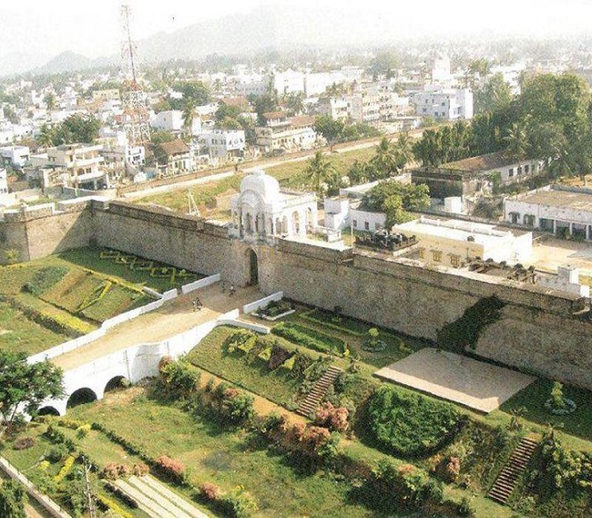 కోర్టు తీర్పుతో యుద్ధానికి తెర.. మాన్సాస్ లో ఇప్పుడేం జరగనుంది?