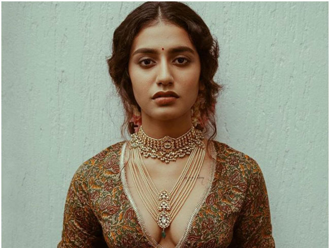 వింక్ గాళ్ మ‌దిలో ఏదో క‌ల‌త ఇంకేదో గుబులు!