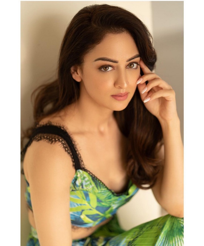 Actress%20Sandeepa%20Dhar%20New%20Stills